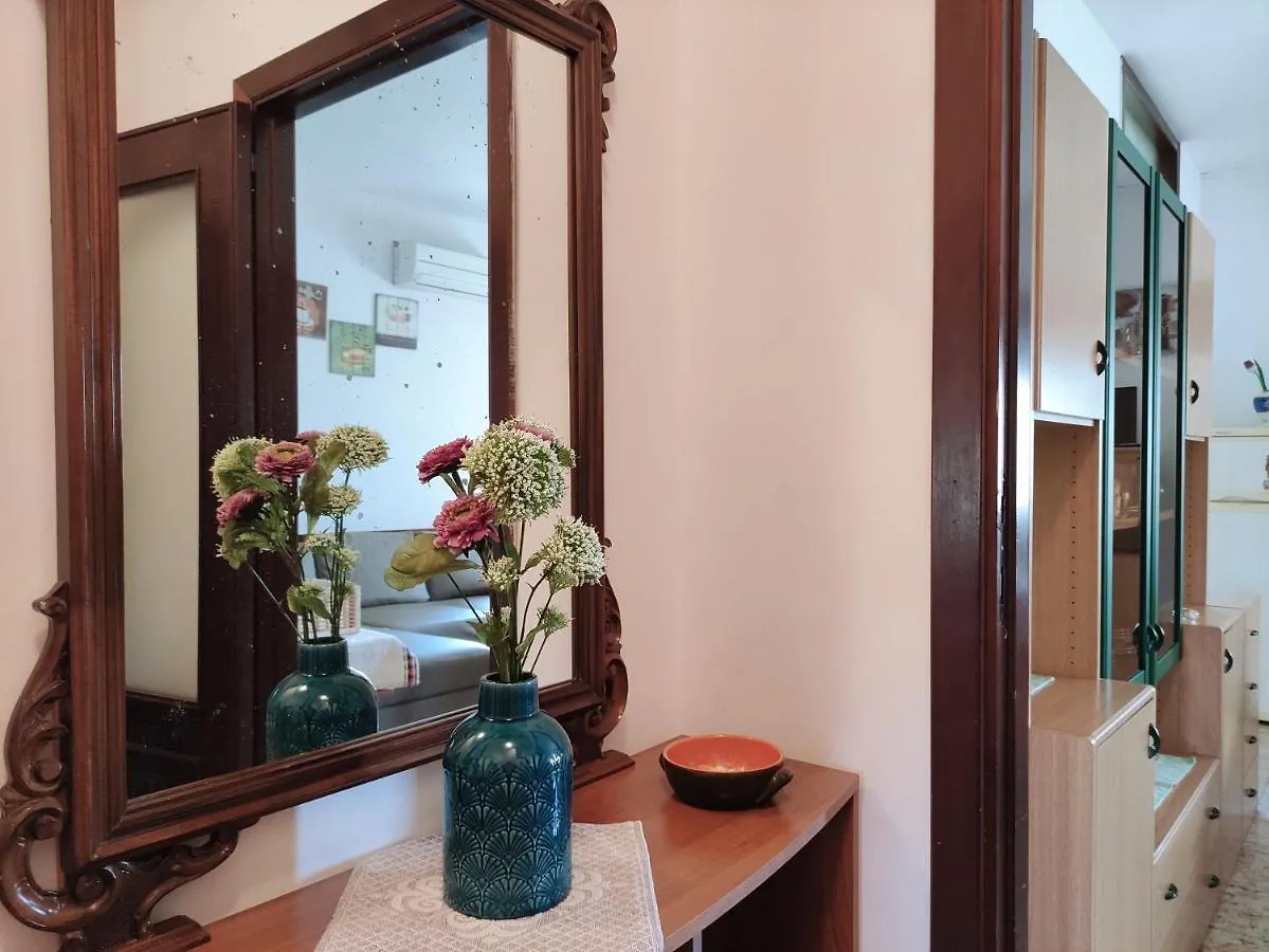 Alghero Bright House 0*,