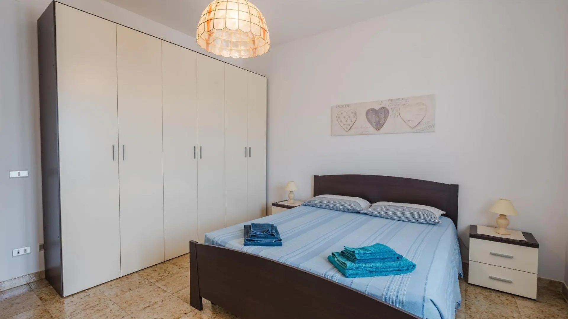 Alghero Bright House 0*,